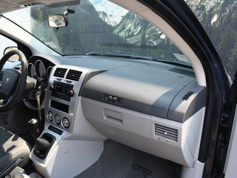 Used 2007 Dodge Caliber SXT FWD image 24