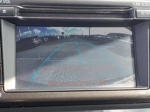 Used 2013 Toyota RAV4 XLE FWD image 4