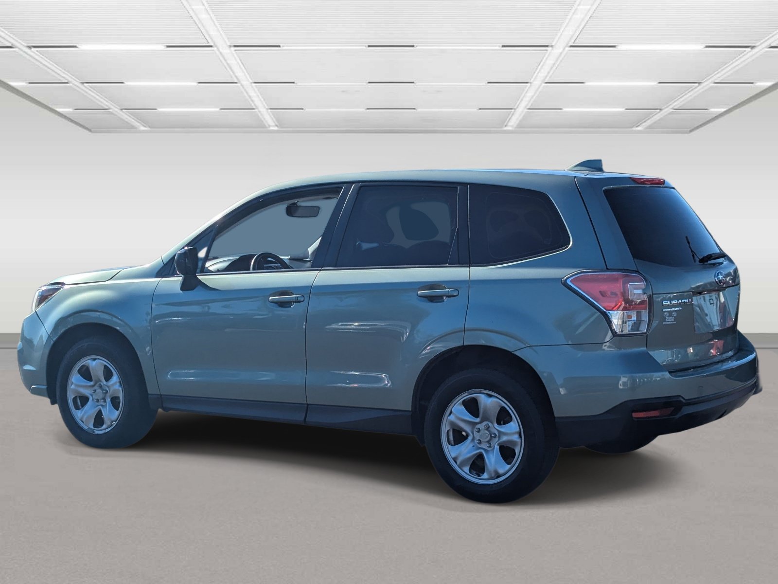 Used 2018 Subaru Forester 2.5i AWD/4WD image 3