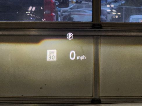 Used 2022 Land Rover Discovery S R-Dynamic image 49