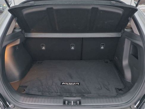 Used 2023 Hyundai Kona SE image 31