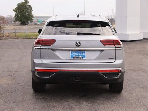 Certified 2023 Volkswagen Atlas Cross Sport SE w/ Panoramic Sunroof Package image 6