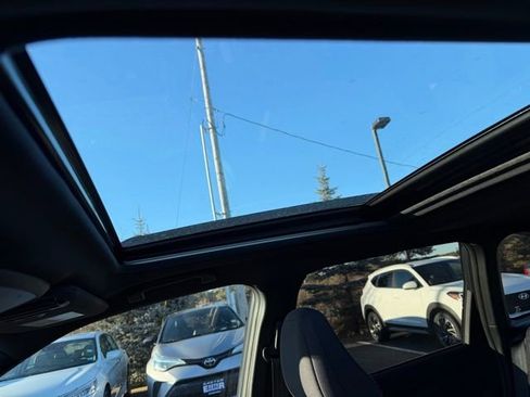 Certified 2025 Subaru Forester Premium image 20