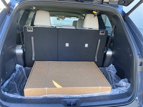 New 2026 Toyota Grand Highlander AWD Hybrid image 4