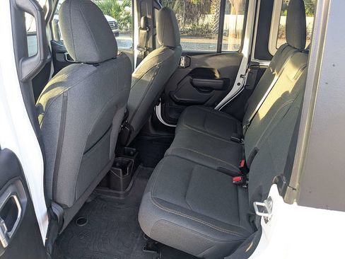 Used 2024 Jeep Wrangler Unlimited Sport AWD/4WD image 14