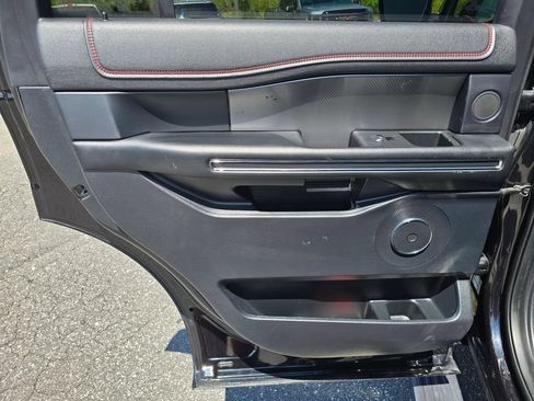 Used 2019 Ford Expedition Limited w/ Equipment Group 303A AWD/4WD image 47