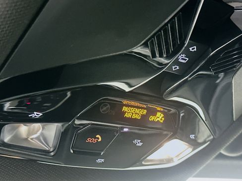 Used 2025 BMW X2 xDrive28i w/ M Sport Package image 26