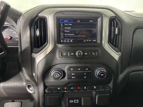 Used 2024 Chevrolet Silverado 1500 Custom Trail Boss image 15