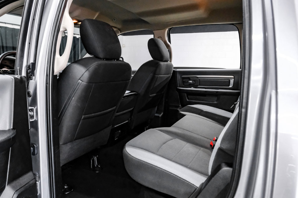 Used 2021 RAM 1500 Classic SLT AWD/4WD image 44