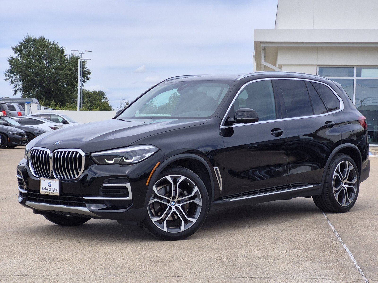 Certified 2023 BMW X5 sDrive40i w/ Premium Package RWD image 1