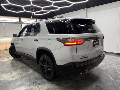 Used 2021 Chevrolet Traverse Premier w/ Redline Edition image 3