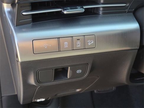 New 2026 Hyundai Kona SE image 14