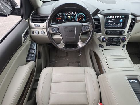 Used 2019 GMC Yukon Denali w/ Denali Ultimate Package image 2