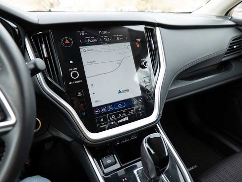 Used 2025 Subaru Outback Premium image 16