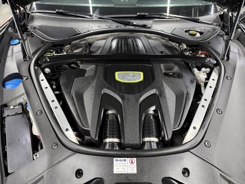 Used 2019 Porsche Panamera 4 image 27