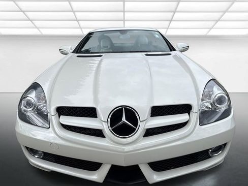 Used 2010 Mercedes-Benz SLK 300 image 8