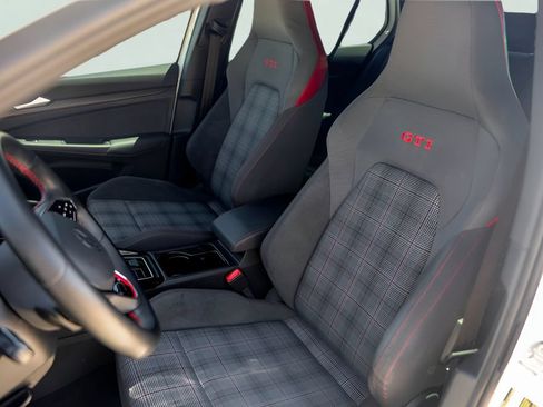 Used 2023 Volkswagen GTI 40th Anniversary Edition FWD image 10