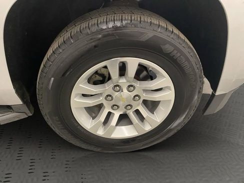 Used 2017 Chevrolet Tahoe LT AWD/4WD image 37