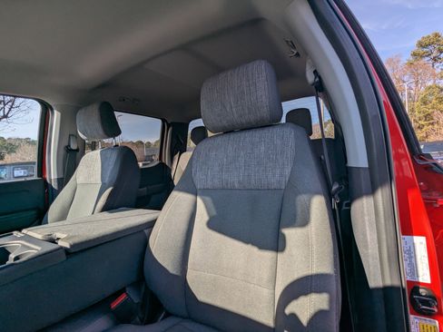 Used 2023 Ford F150 XLT image 9