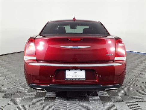 Used 2019 Chrysler 300 Touring L w/ Quick Order Package 22F image 5