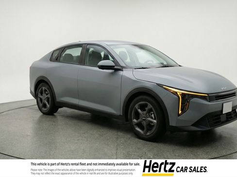 Used 2025 Kia K4 FWD image 1