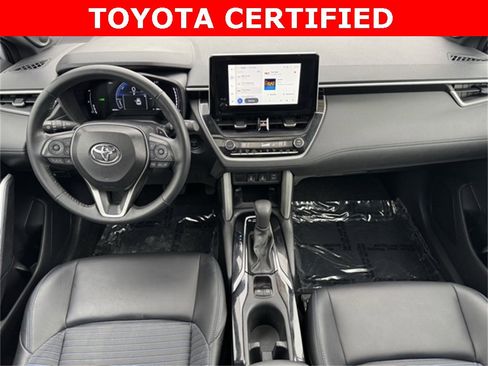 Certified 2025 Toyota Corolla Cross AWD Hybrid w/ Convenience Package image 10