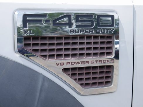 Used 2010 Ford F450 XL image 10