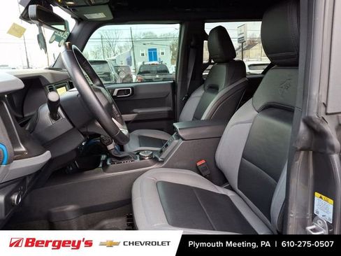 Used 2022 Ford Bronco Black Diamond image 15