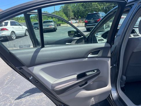 Used 2009 Honda Accord LX-P image 15