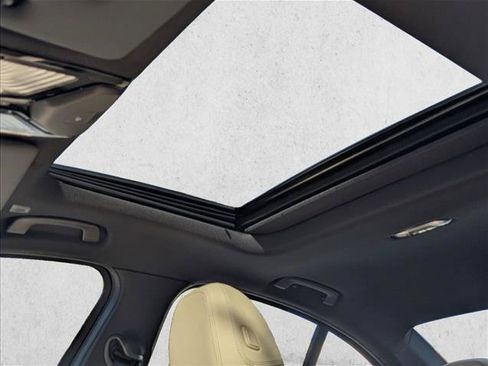 New 2026 BMW 330i Sedan w/ Convenience Package RWD image 16