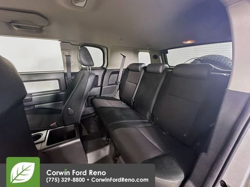 Used 2008 Toyota FJ Cruiser 4WD image 22