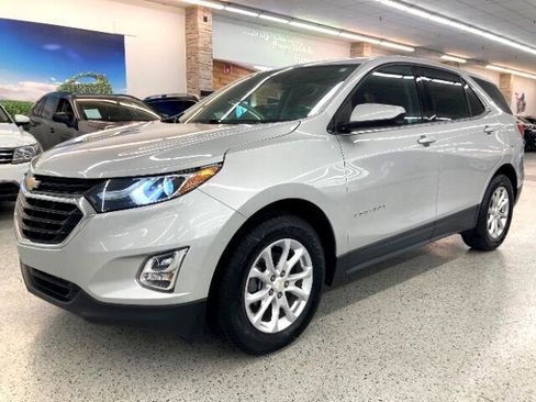 Used 2019 Chevrolet Equinox LT image 1