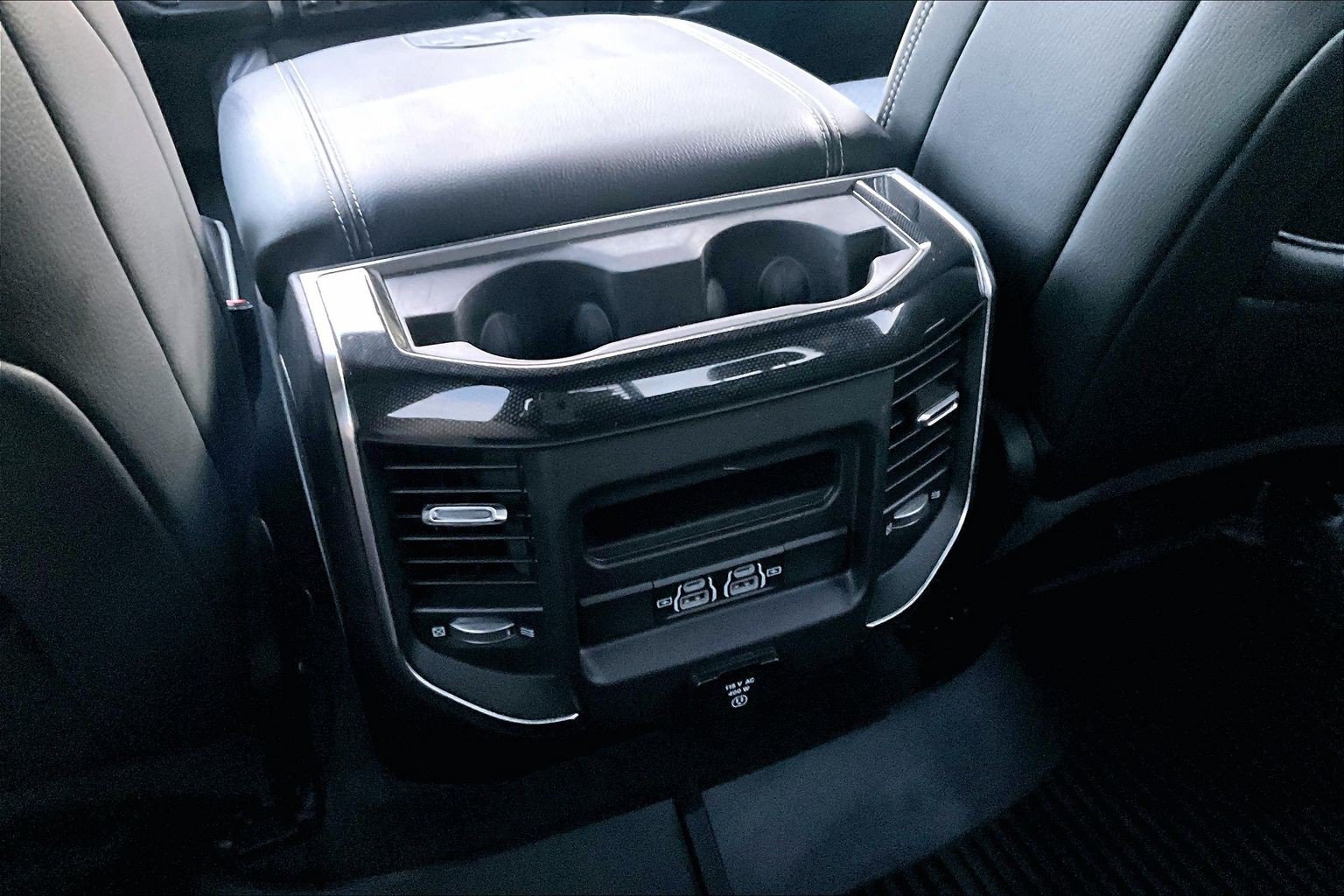 Used 2022 RAM 1500 Laramie w/ Sport Appearance Package AWD/4WD image 30
