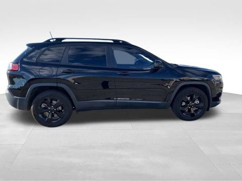 Used 2019 Jeep Cherokee Latitude Plus image 4