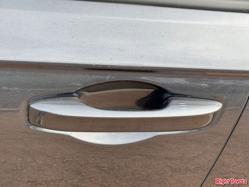 Used 2025 Honda Accord SE image 10