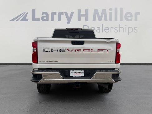 Used 2021 Chevrolet Silverado 2500 LTZ image 4