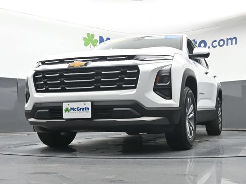 Used 2025 Chevrolet Equinox LT AWD/4WD image 7