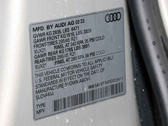 Used 2023 Audi Q8 Premium w/ Convenience Package AWD/4WD image 37