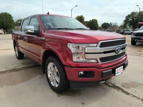 Used 2019 Ford F150 Platinum w/ Equipment Group 701A Luxury AWD/4WD image 4