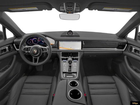 Used 2019 Porsche Panamera GTS image 4