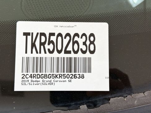 Used 2019 Dodge Grand Caravan SE FWD image 16