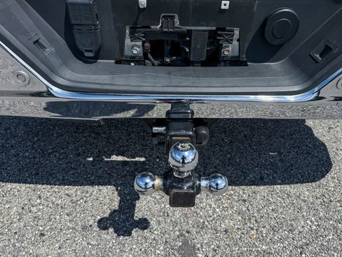 Used 2023 Chevrolet Silverado 1500 LTZ AWD/4WD image 26