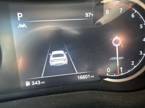 Used 2022 Genesis G70 3.3T RWD image 7