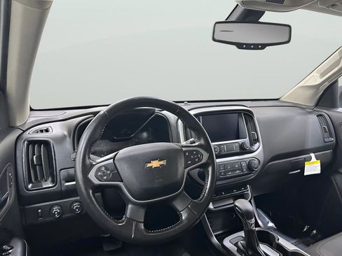 Used 2022 Chevrolet Colorado LT w/ LT Convenience Package image 14