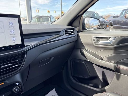 Used 2024 Ford Escape ST-Line w/ Tech Pack #1 image 38