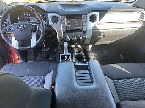 Used 2016 Toyota Tundra SR5 image 11