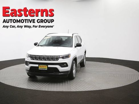 Used 2022 Jeep Compass Latitude w/ Convenience Group AWD/4WD image 53