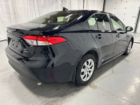 Used 2025 Toyota Corolla LE image 7
