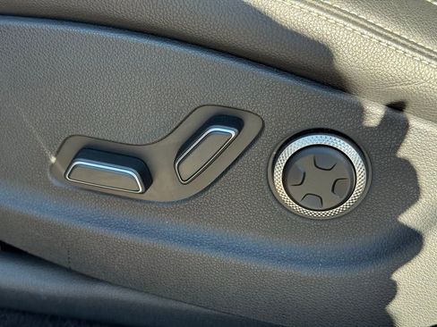 Used 2026 Genesis Electrified GV70 Advanced image 30