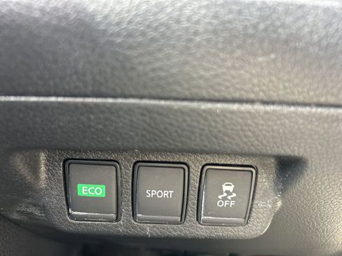 Certified 2017 Nissan Sentra S image 17